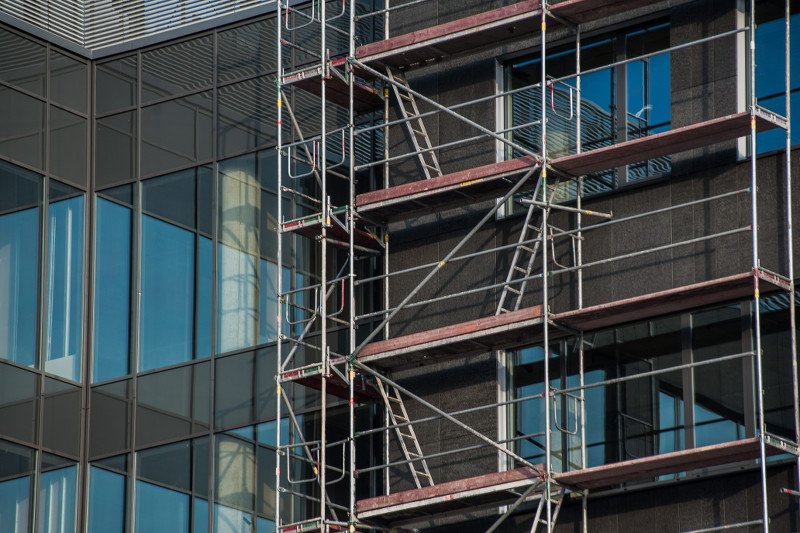 Zmiana władzy odbije się na naszej pracy? Co czwarty Polak obawia się o swoją karierę