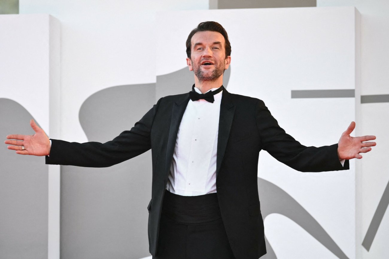 Tomasz Kot zagrał w amerykańskim thrillerze. Kiedy premiera filmu "Warning" ?