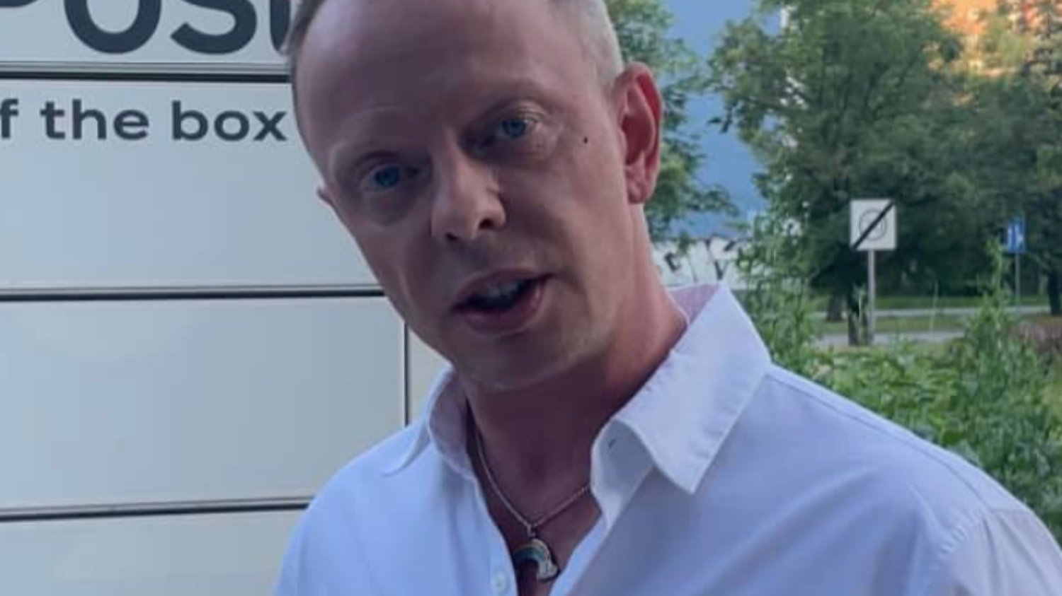 "Dziewczyny z Dubaju" wycofane ze sprzedaży. Krysiak: Cenzura rodem z PRL-u