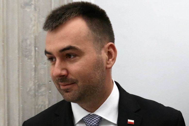 Błażej Spychalski zapewnia, że zaproszenie dla Donalda Tuska zostało wysłane tak jak inne na dwa tygodnie przed datą uroczystości.