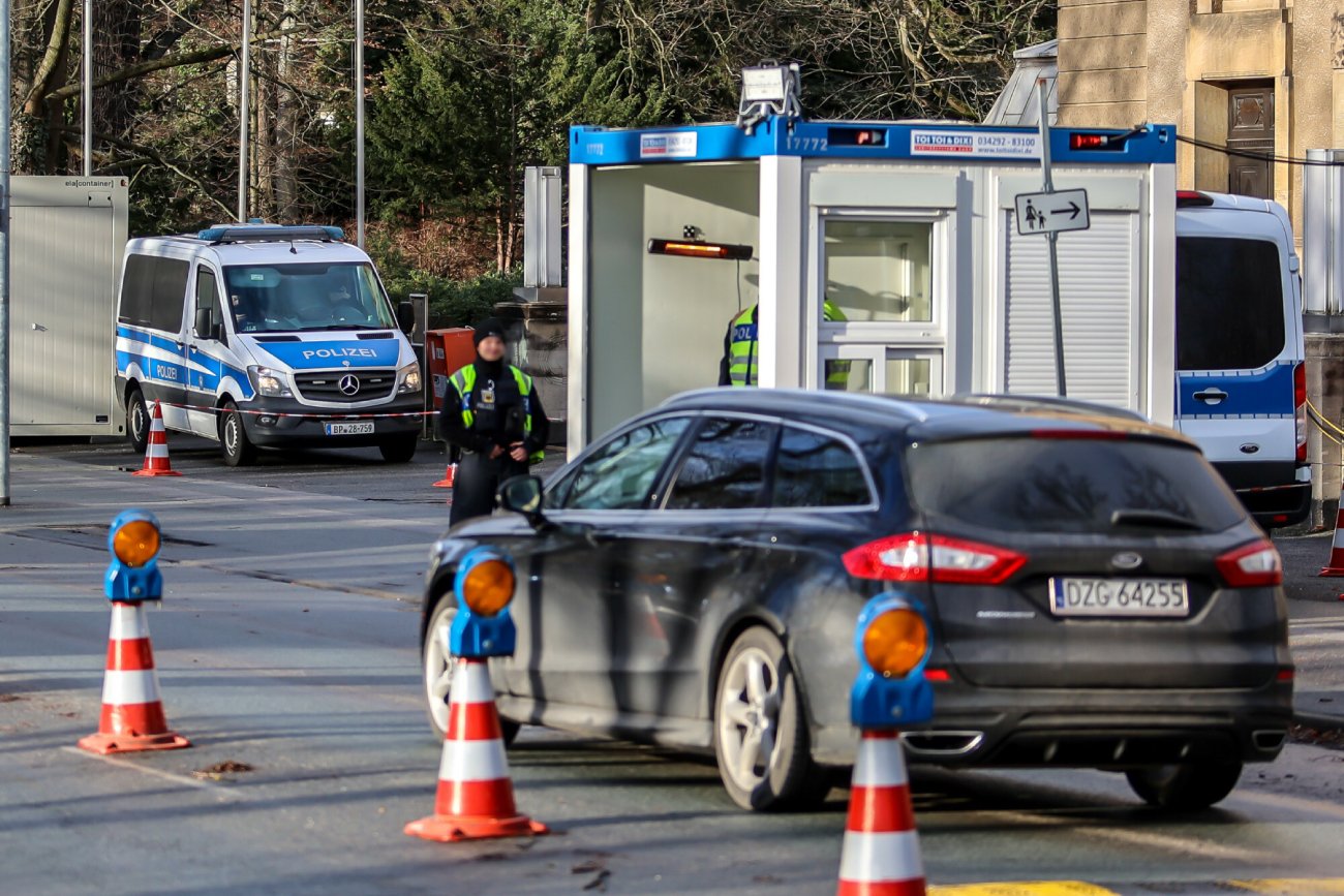 FAZ o planach migracyjnych: bez pomocy sąsiadów się nie uda.