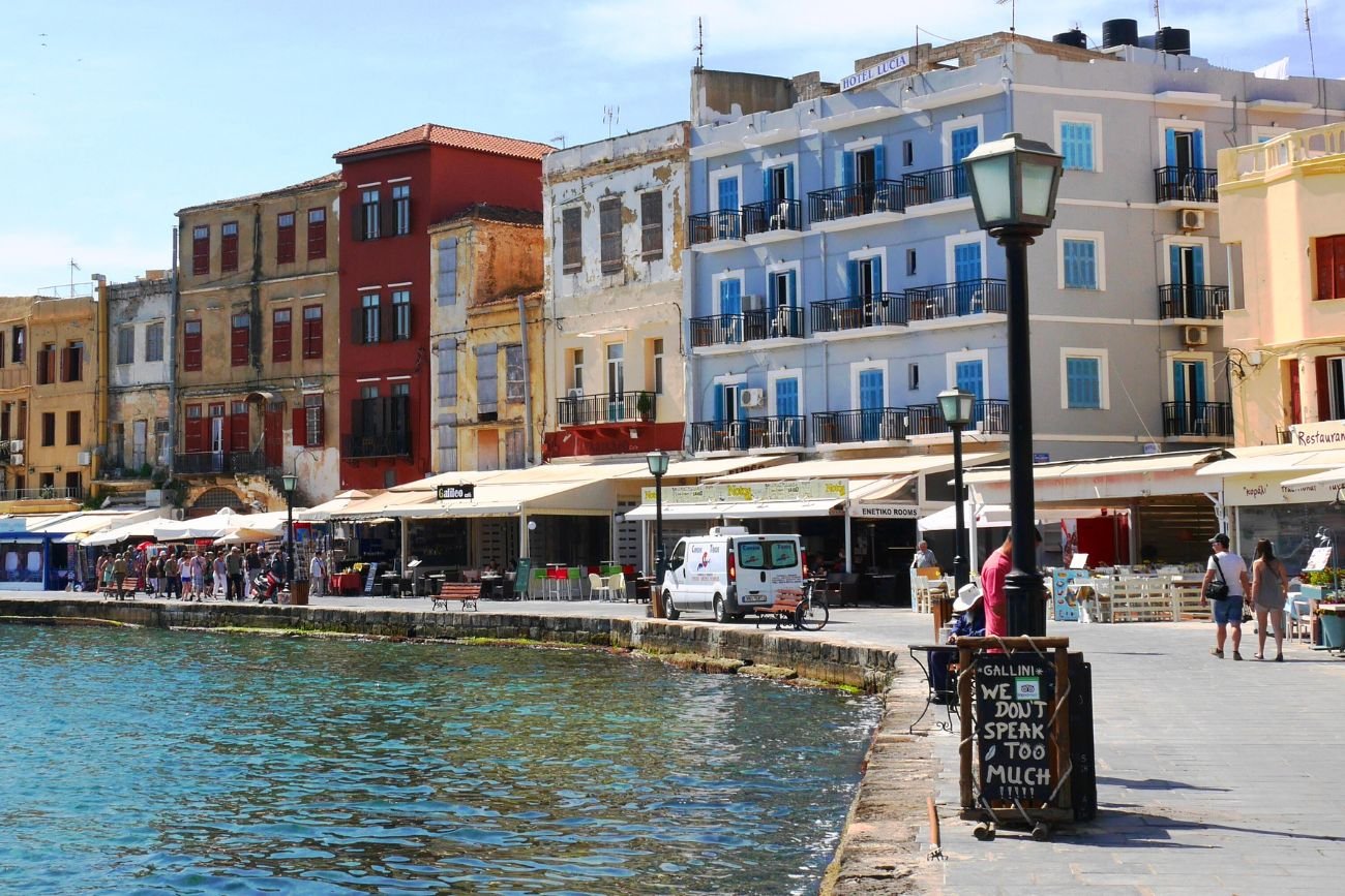 Dzieci użądlone w wodzie w pobliżu Chanii