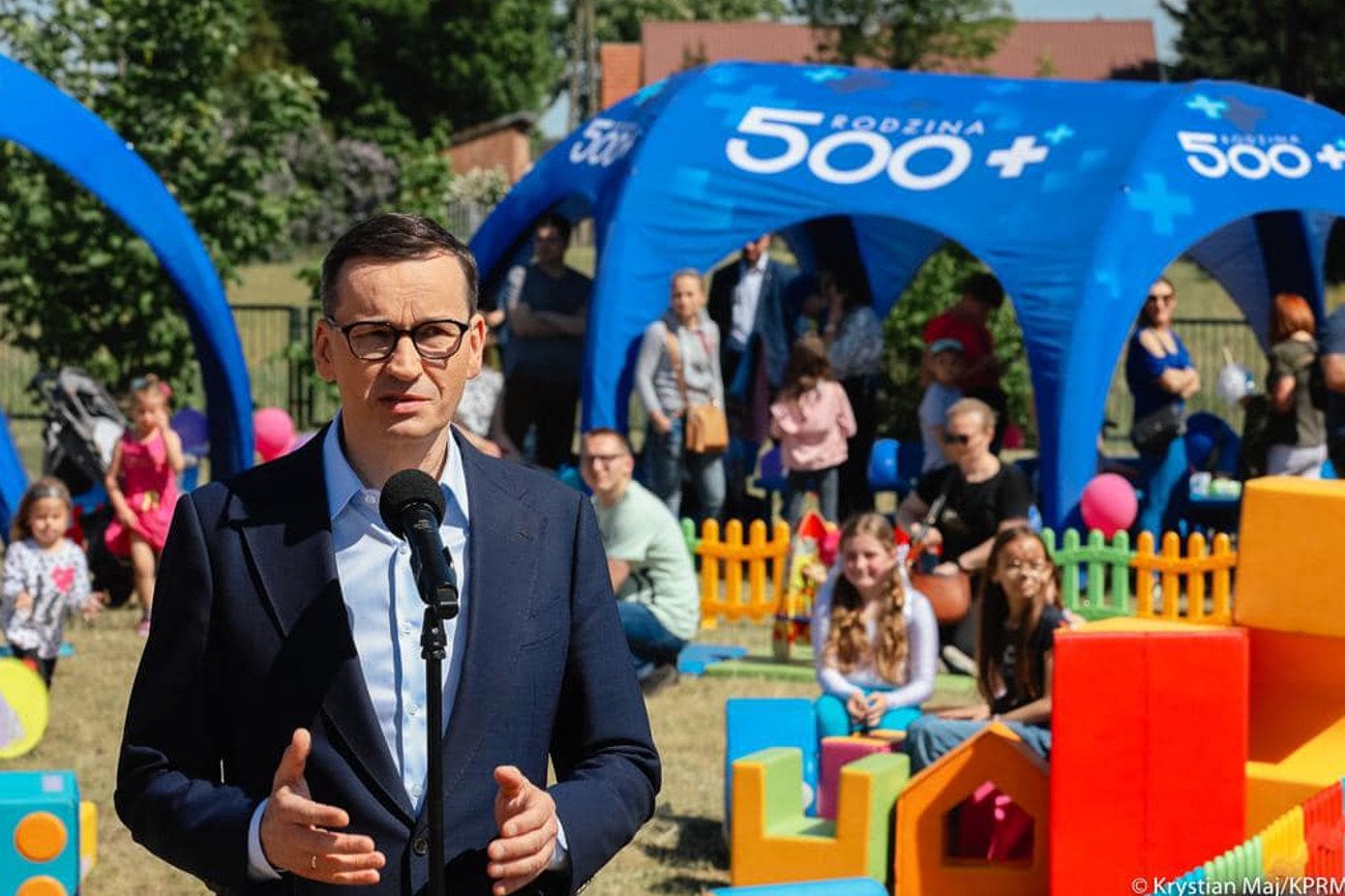 Premier Mateusz Morawiecki na pikniku z okazji Międzynarodowego Dnia Rodziny w Raszkowie.