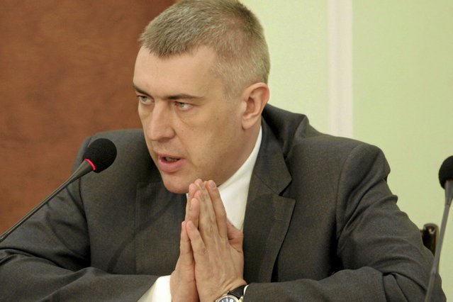 Roman Giertych zastanawia się, czy Antoni Macierewicz będzie brał emeryturę w rublach.