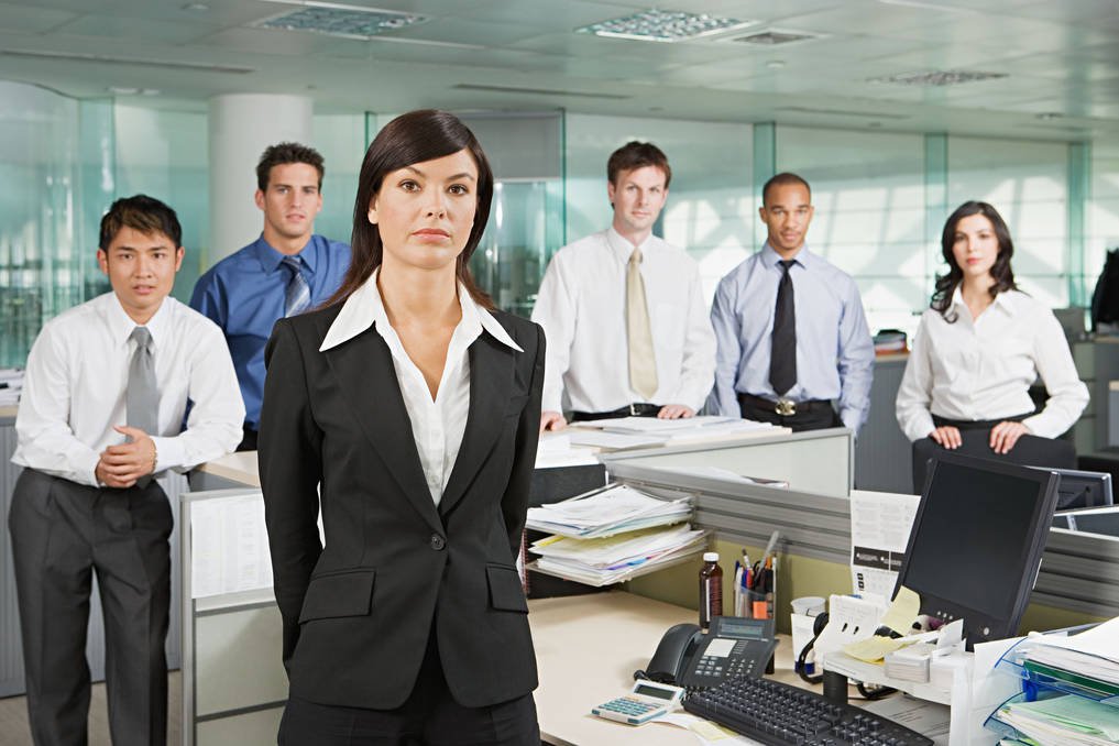 Generacja X boi się utraty stanowiska, a Y blokowania miejsc pracy