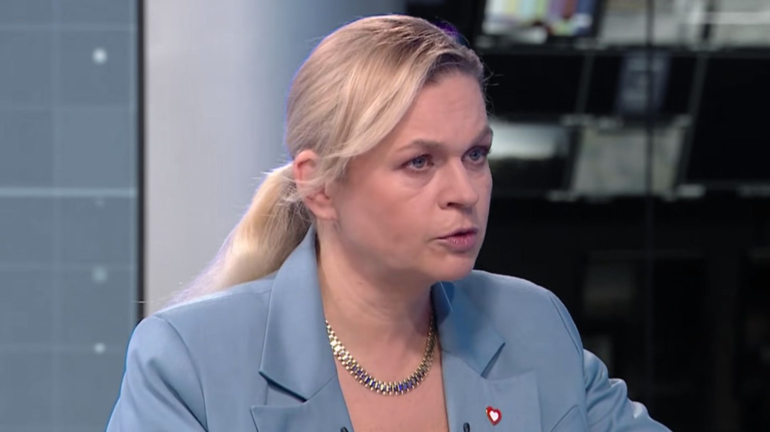 Barbara Nowacka ujawnia kulisy dyskusyjnej decyzji. "Nie miałam wyjścia" Barbara Nowacka w studiu TVP Info