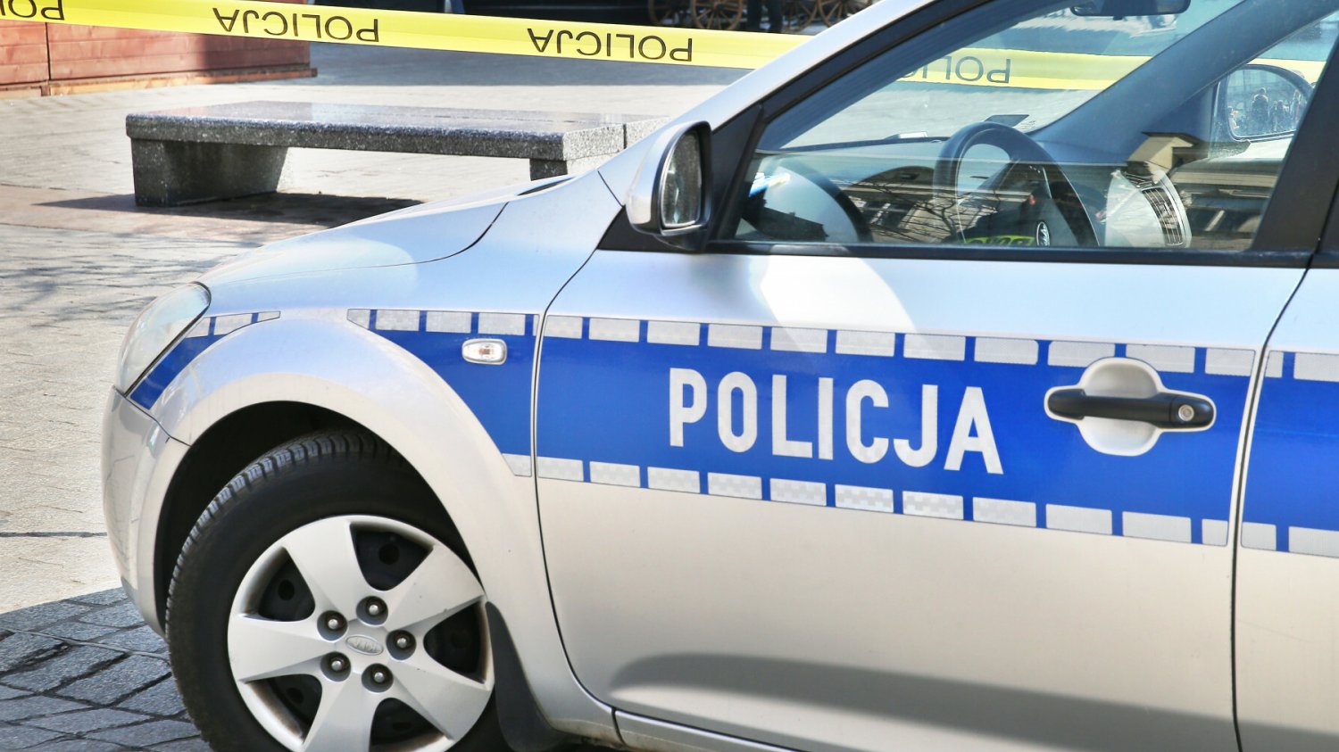 Przed prokuraturą w Świnoujściu doszło do ataku nożownika.