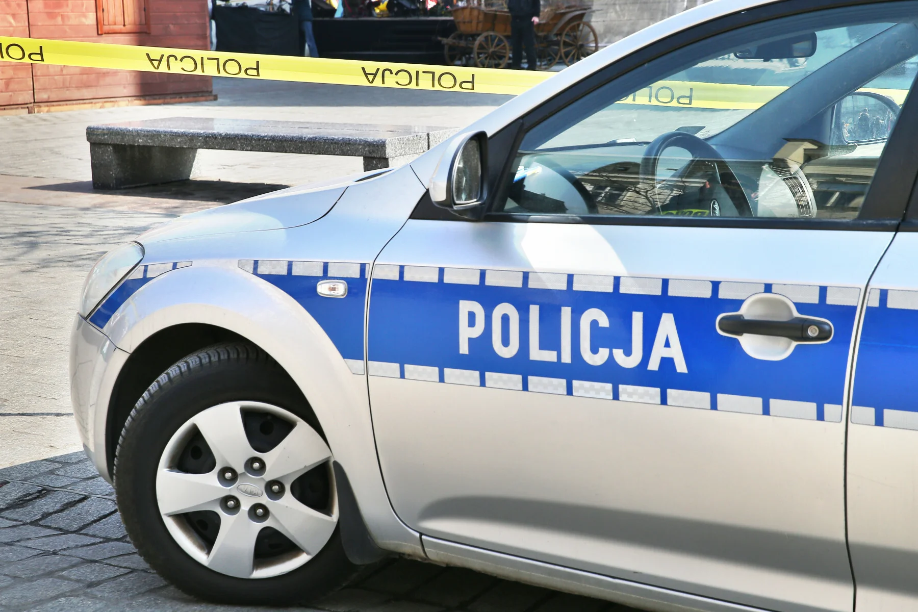 Przed prokuraturą w Świnoujściu doszło do ataku nożownika.