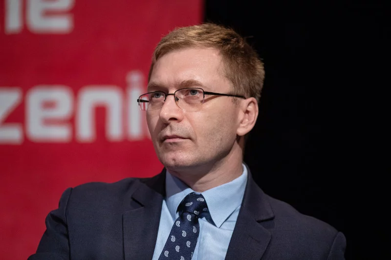 Paweł Lisiecki był burmistrzem Pragi Północ, dziś jest członkiem komisji reprywatyzacyjnej Patryka Jakiego.