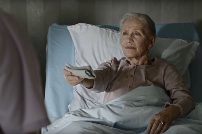 Dwa spoty przygotowane na zlecenie Muzeum Powstania Warszawskiego mają uczyć szacunku dla bohaterów.