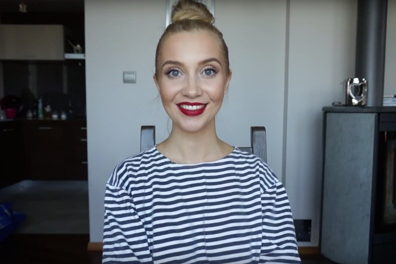 Osia jest gwiazdą za naszą wschodnią granicą. Jej kanał na Youtube subskrybuje prawie 120 tys. osób.