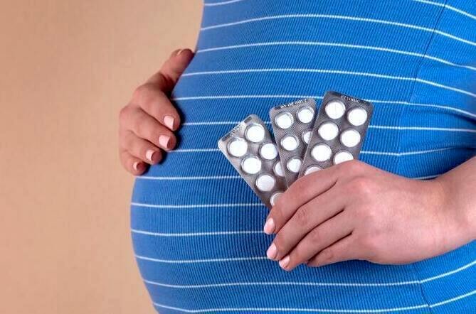 Darmowe leki dla kobiet w ciąży od września 2020 [LISTA LEKÓW REFUNDOWANYCH]