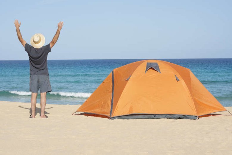 Niewykorzystany urlop wypoczynkowy przechodzi na kolejny rok. Ale trzeba pamiętać o istotnych kwestiach.