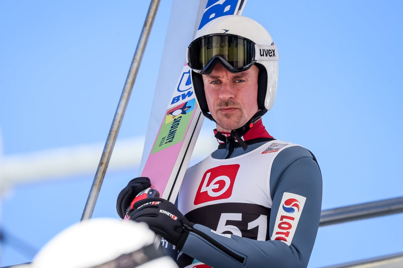 Piotr Żyła podczas piątkowego konkursu mieszanego zaprezentował mizerną formę.