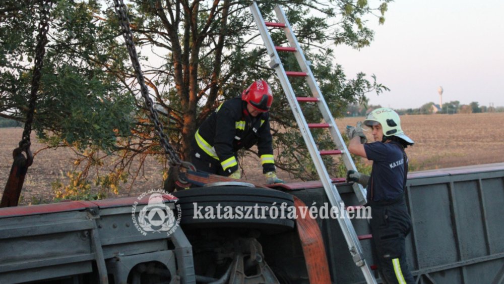 Wypadek autokaru na Węgrzech: polscy lekarze rozmawiają z rannymi