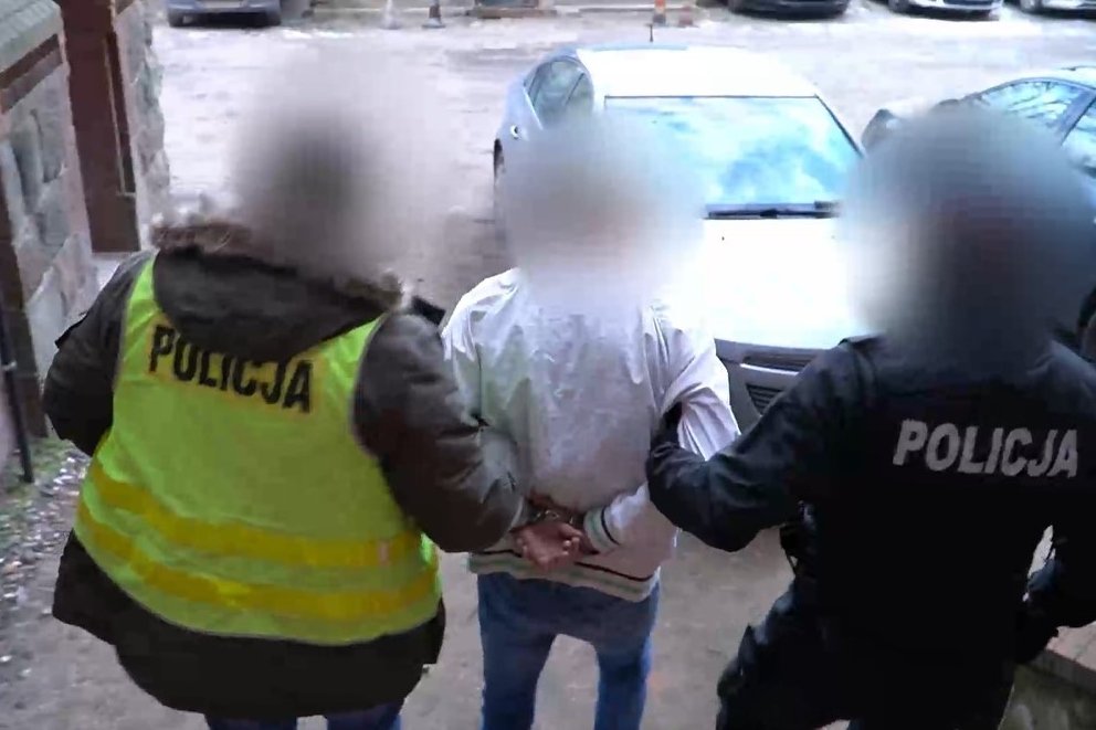 Pięciu mężczyzn usłyszało zarzuty w związku z pobiciem 34-latki.