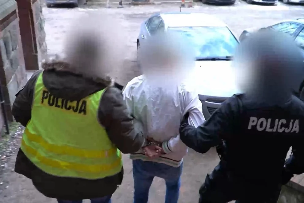 Pięciu mężczyzn usłyszało zarzuty w związku z pobiciem 34-latki.