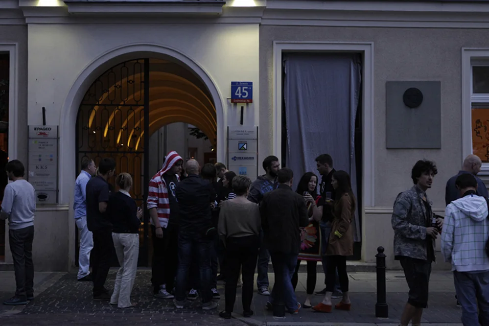Proszę wypełnić pustą przestrzeń / Paweł Fabjański  / Turbo Widok / Warszawa