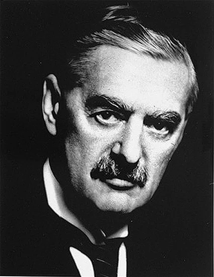 Neville Chamberlain – ocena jego polityki względem III Rzeszy do dziś wzbudza kontrowersje.