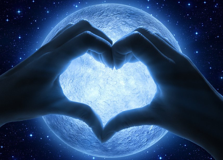 Pełnia księżyca 28 marca 2021: kiedy oglądać wiosenny Robaczy Księżyc?