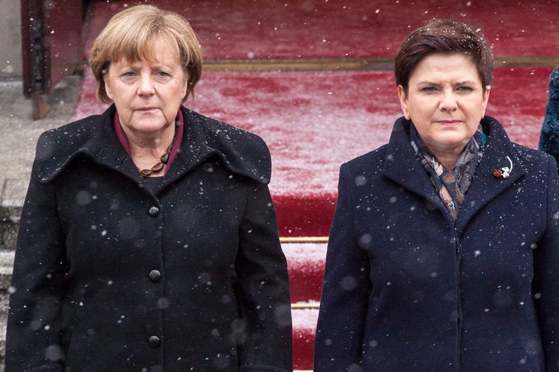 Kanclerz Niemiec Angela Merkel we wtorek przybyła z oficjalną wizytą do Polski. Spotkała się m.in. z premier Beatą Szydło.