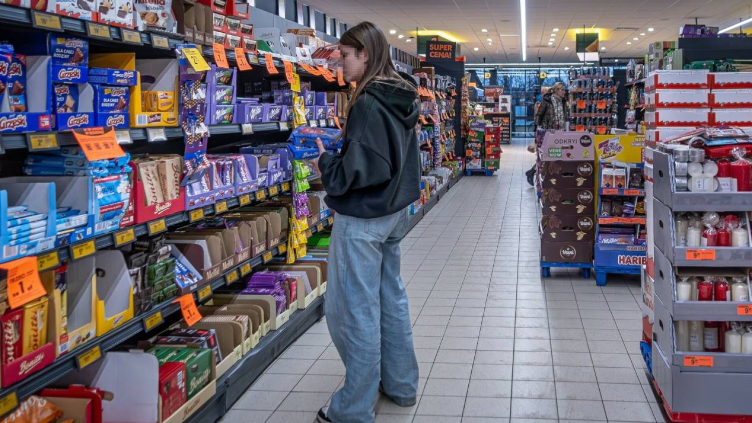 Czekoladki za 300 zł za kilogram w Biedronce. Szok przy kasie Czekoladki za 300 zł za kilogram w Biedronce. Szok przy kasie