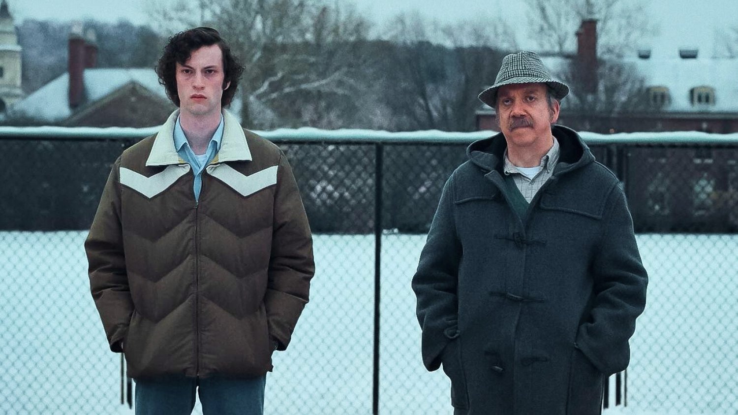 "Przesilenie zimowe" z Dominikiem Sessą i Paulem Giamattim ma szansę podbić tegoroczną galę Oscarów. Dominic Sessa i Paul Giamatti w filmie "Przesilenie zimowe".