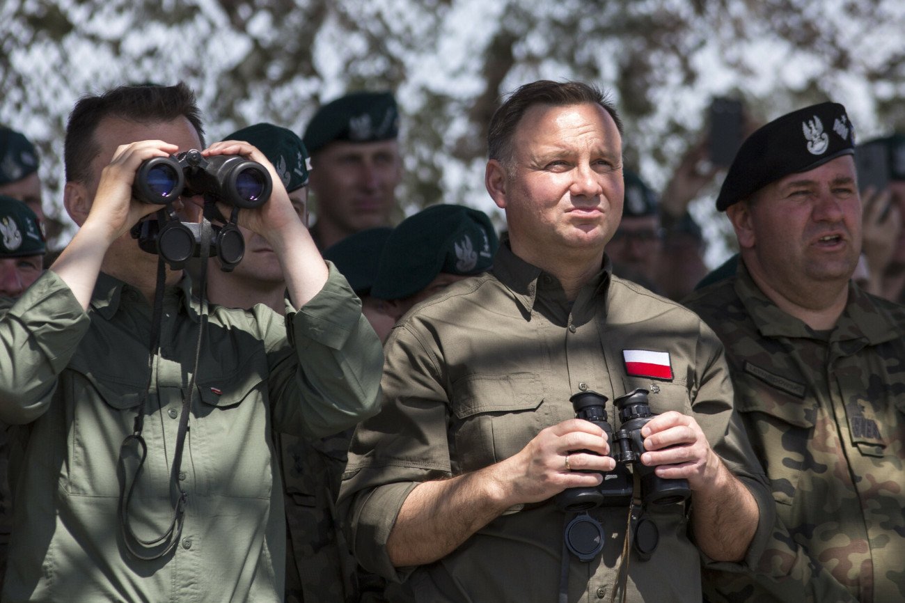 ćwiczenia wojskowe MON dla kogo Orzysz, Wierzbiny. Zakończenie ćwiczeń Dragon-19 z udziałem prezydenta Andrzeja Dudy