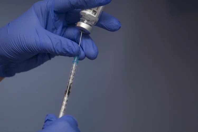 Przyśpieszone szczepienia we Włoszech. W maju będą dostępne dla wszystkich.