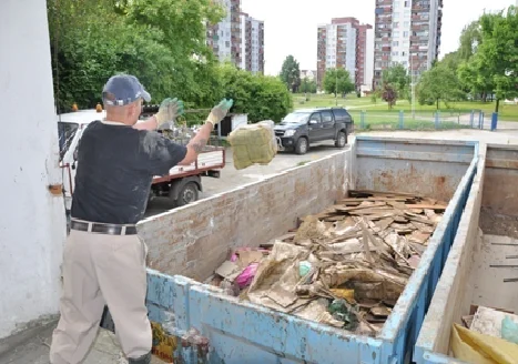 skazany podczas wykonywania prac