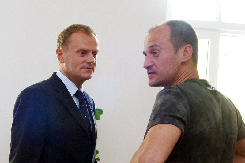 Paweł Kukiz komplementuje Donalda Tuska. Nazwał byłego premiera mistrzem retoryki i PR.