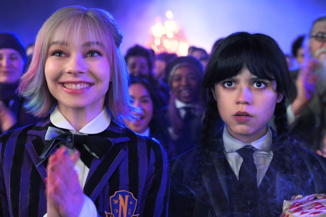 "Wednesday" powróciła z 2. sezonem. Twórcy mówią, dlaczego jest tak krótki