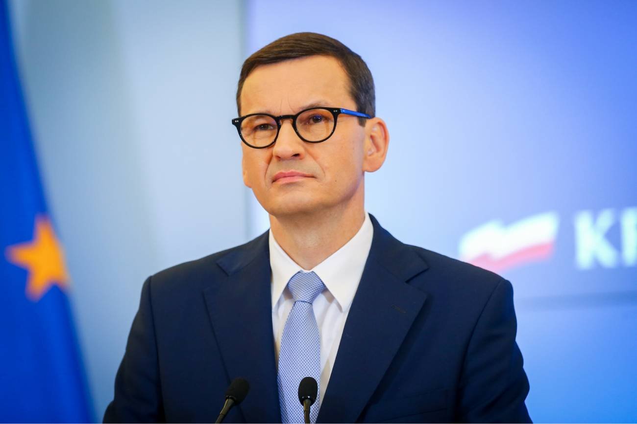 Premier Mateusz Morawiecki sugeruje, że posłom opozycji pojawiającym się pod Usnarzem Górnym chodzi głównie o autopromocję