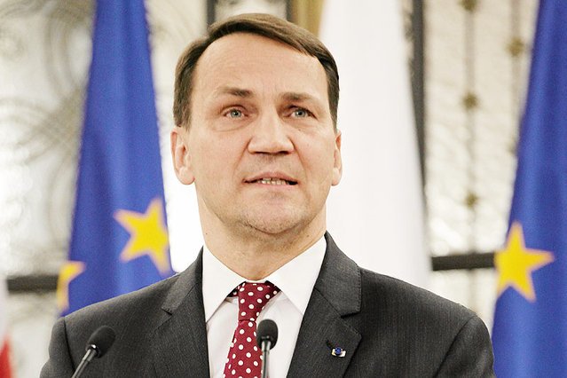 Sikorski zareagował na aferę madrycką. W sieci pojawią się informacje o wszystkich podróżach służbowych posłów tej kadencji