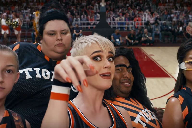 Katy Perry wyszła za Orlando Blooma? Znajomi pary twierdzą, że cichy ślub odbył się w czeskiej Pradze.