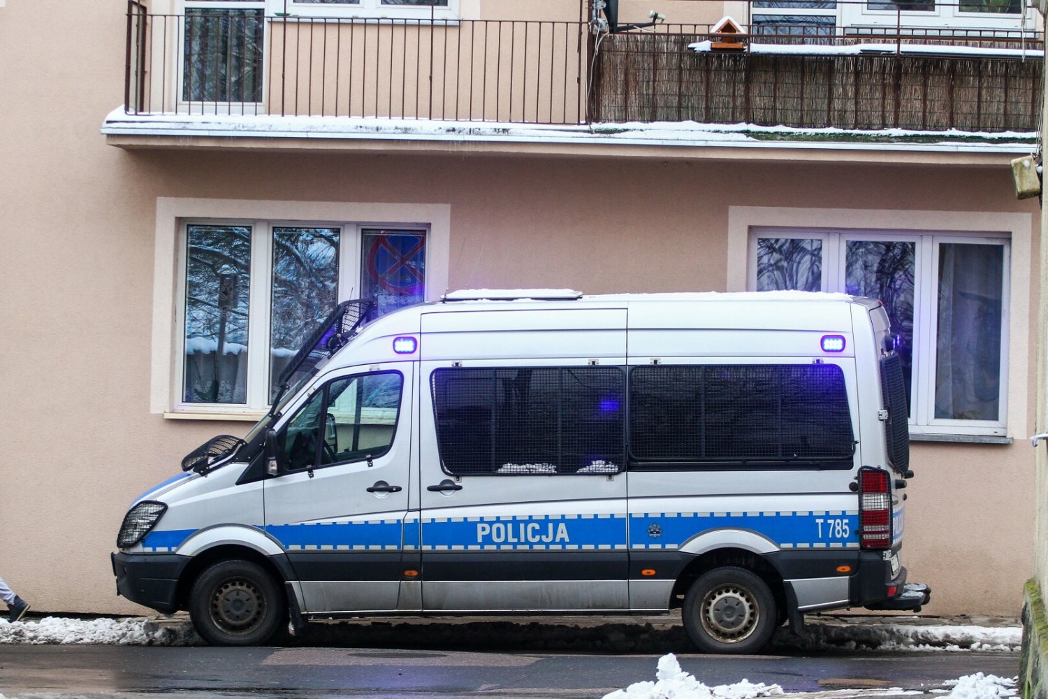 28-latek z Wałcza zagroził policji wysadzeniem budynku.