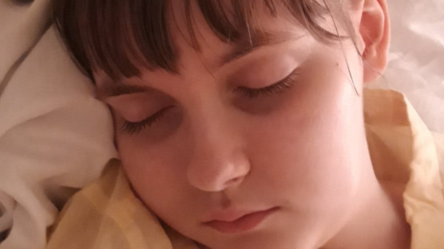 Rodzice Aurelii mają niewiele czasu, aby zebrać ogromną sumę pieniędzy.