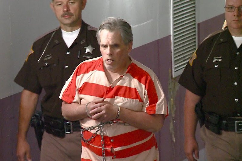 John D. Miller został aresztowany 15 lipca 2018 roku. Przyznał się do zamordowania April