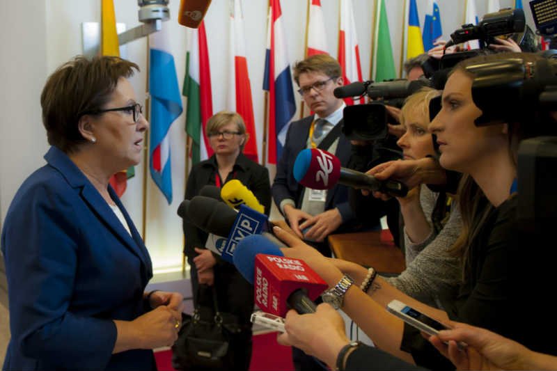 Ewa Kopacz zadeklarowała w Brukseli, że Polska wyśle na Południe grupę pograniczników, którzy pomogą w przyjmowaniu imigrantów z Afryki.