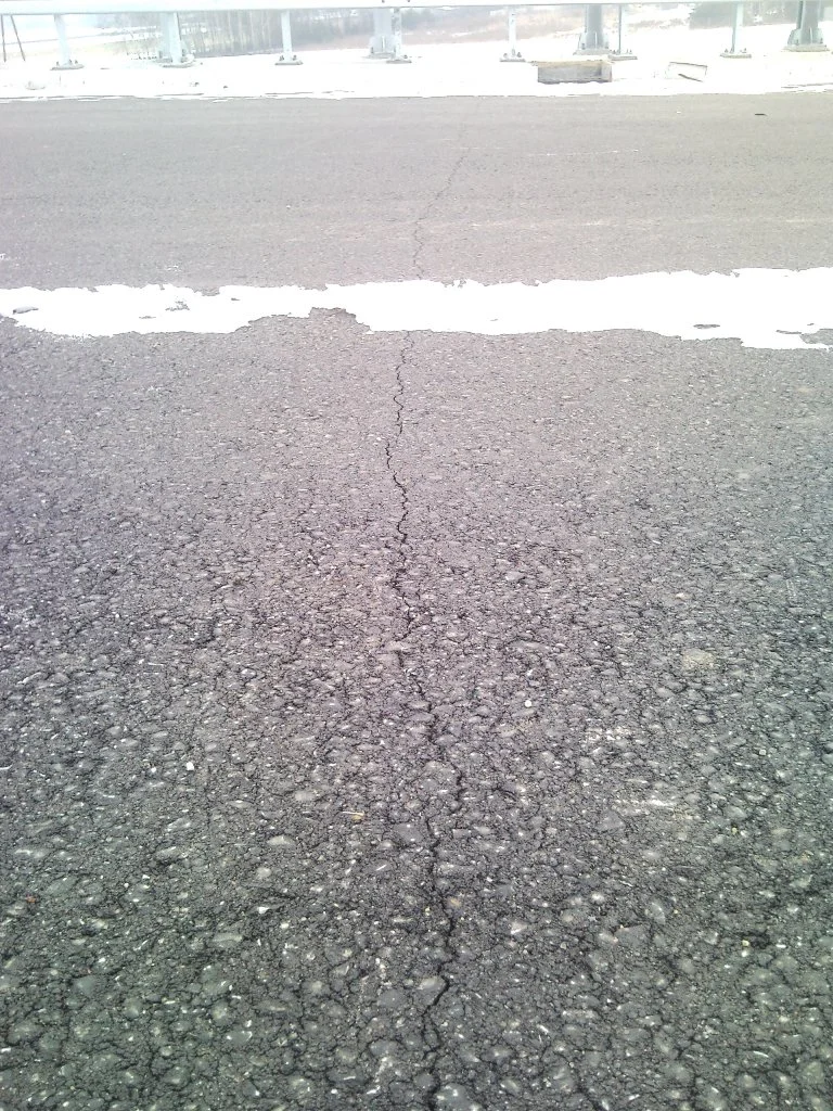 pęknięcia na A2