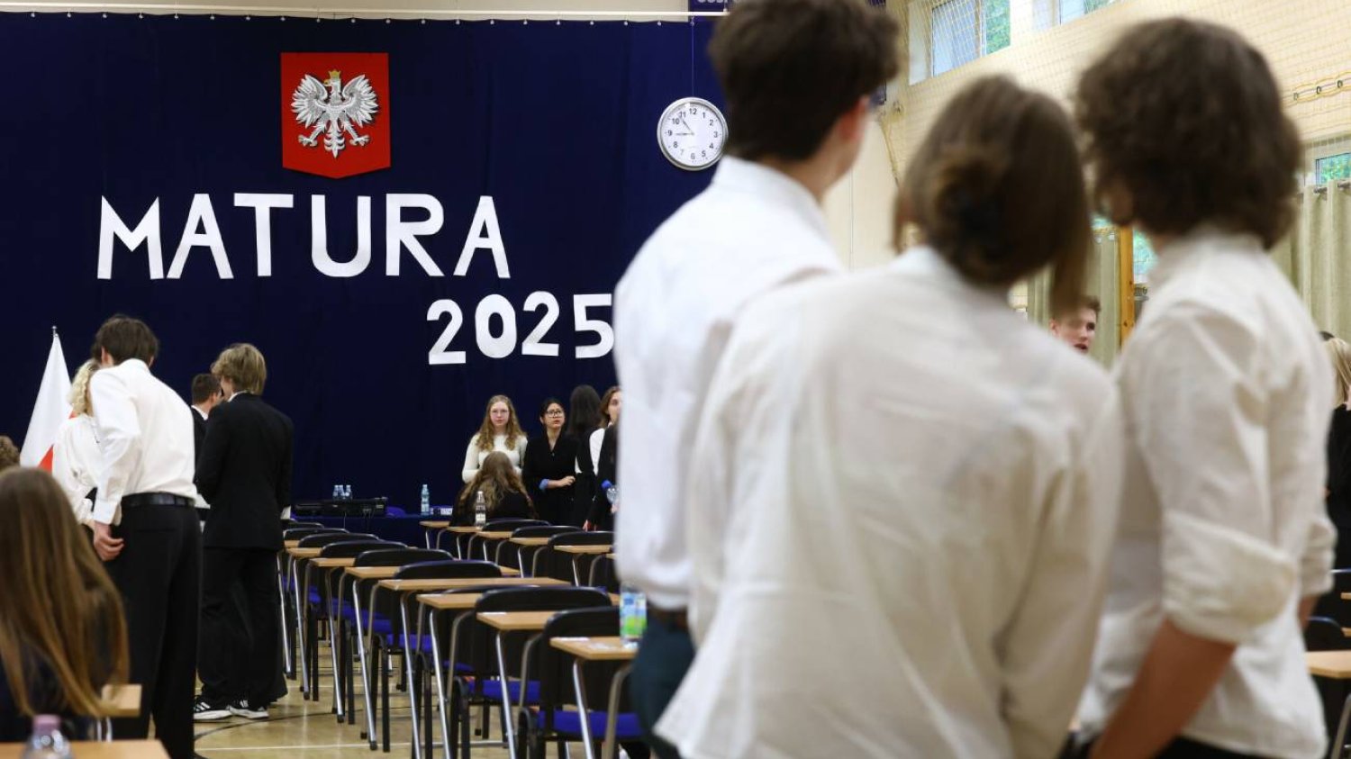 Dwa tematy wypracowań i 14 tekstów do analizy. Tak wyglądał język polski na maturze Matura 2025 i język polski. Wypracowanie – przykładowe odpowiedzi