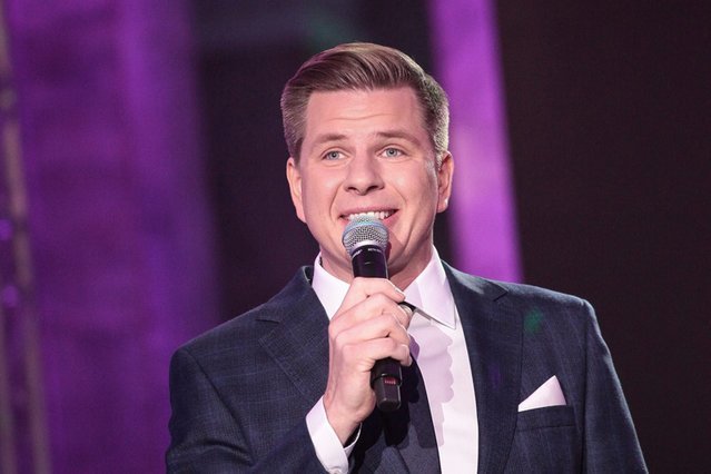 Występ Filipa Chajzera nie spodobał się wielu  fanom programu "Dzień dobry TVN". Ale jest też grupa takich, którzy chwalą występ dziennikarza.