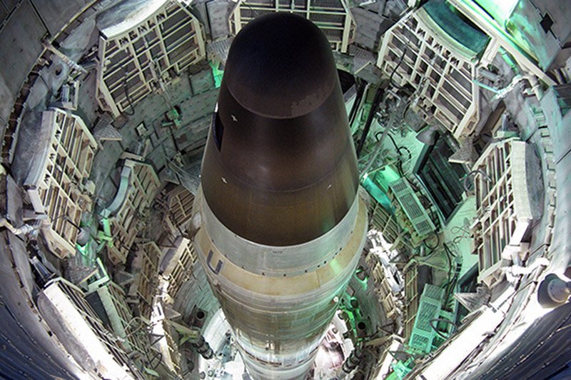 Wystarczyło wcisnąć 00000000 by wystrzelić tę rakietę