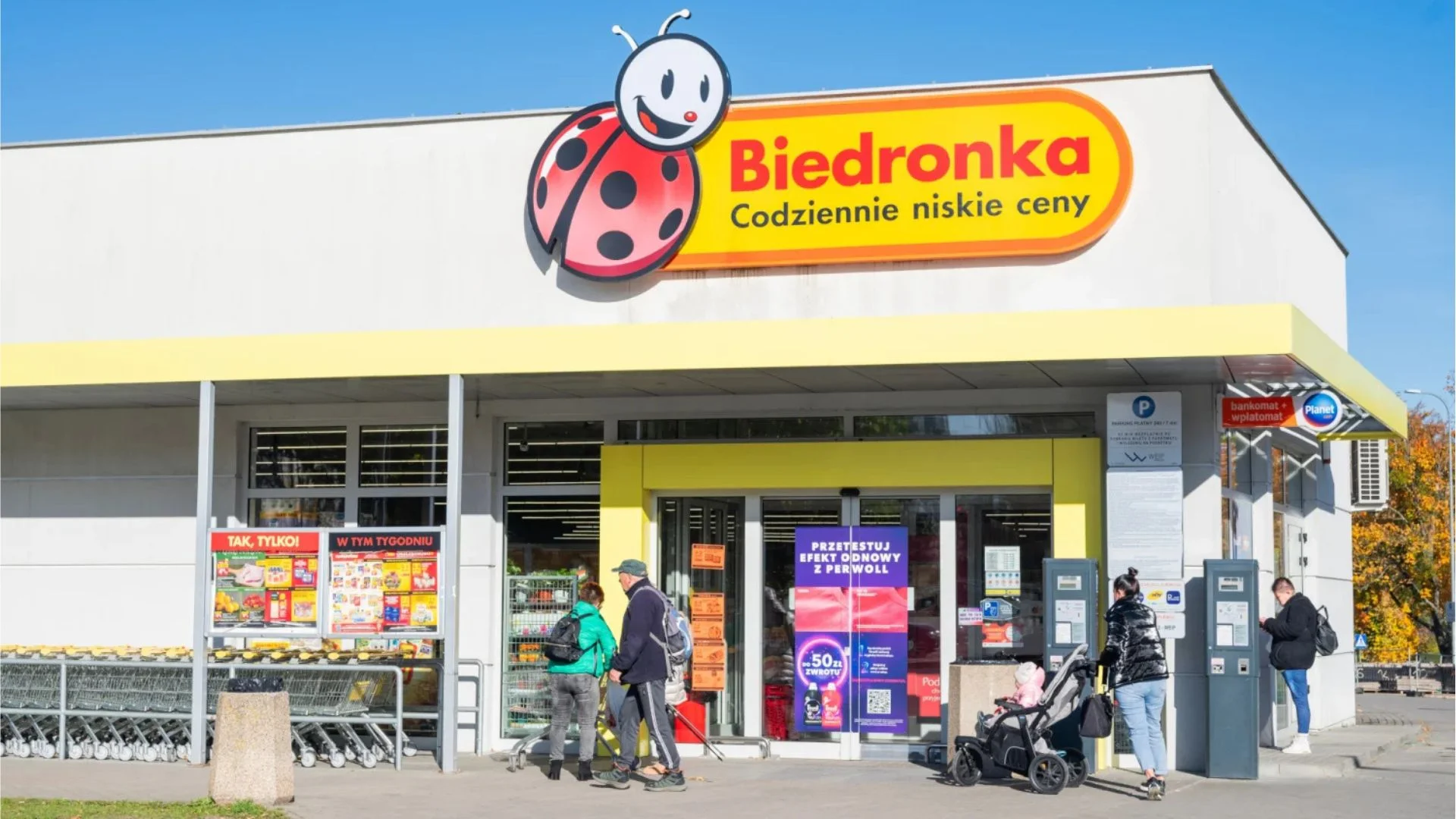 Biedronka rzuca air fryera za 139 zł. Garnki i patelnie od Gessler też się znajdą