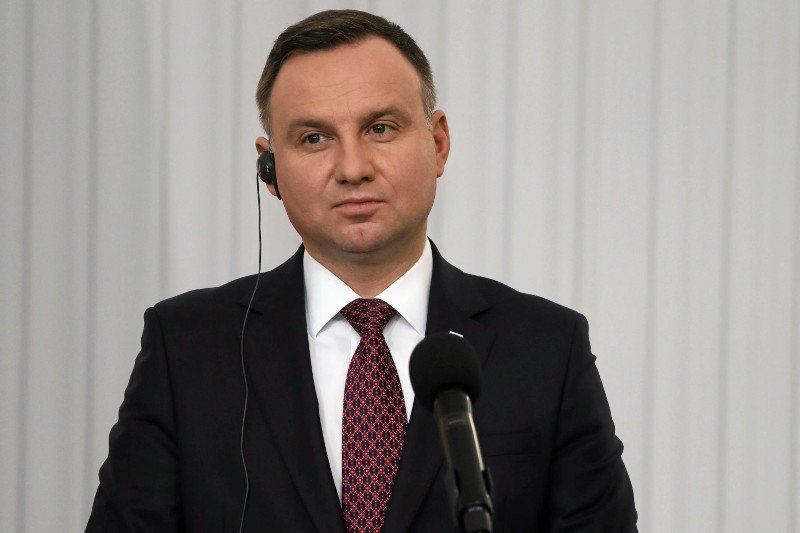 Z informacji "Faktu" wynika, że gra wokół ustaw "reformujących" sądownictwo jeszcze się nie skończyła.