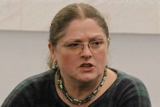 Krystyna Pawłowicz walczy z TVN, apeluje do KRRiT o odebranie koncesji stacji.