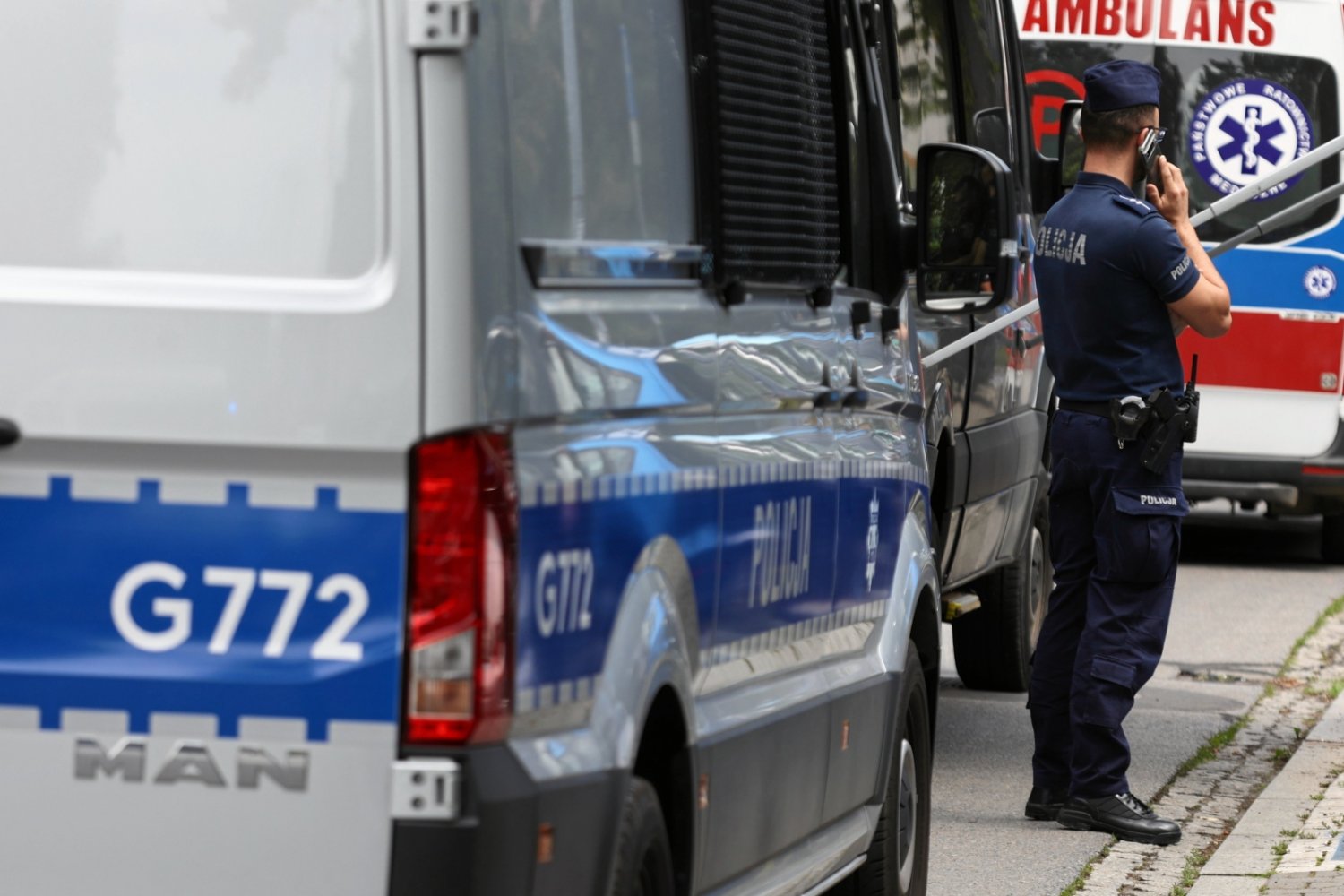 Kolejny zwrot w sprawie Mirelli ze Śląska. Prokuratura wszczęła dochodzenie Policja i karetka