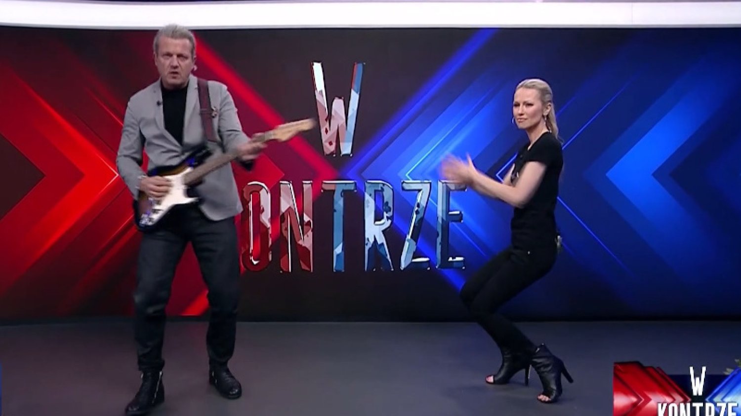 Jarosław Jakimowicz i Magdalena Ogórek zrobili występ muzyczny w TVP Info.