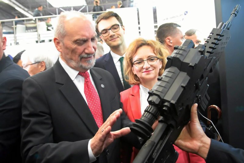 Antoni Macierewicz chce strzelnicy w każdym powiecie.