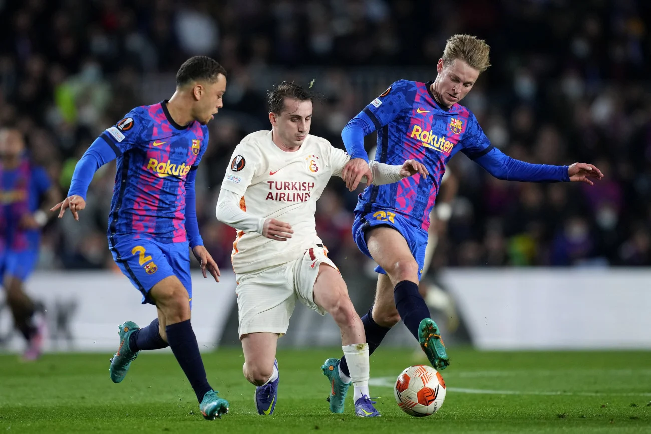 FC Barcelona nie zdołała znaleźć sposobu na Galatasaray Stambuł w pierwszym meczu 1/8 finału Ligi Europy.